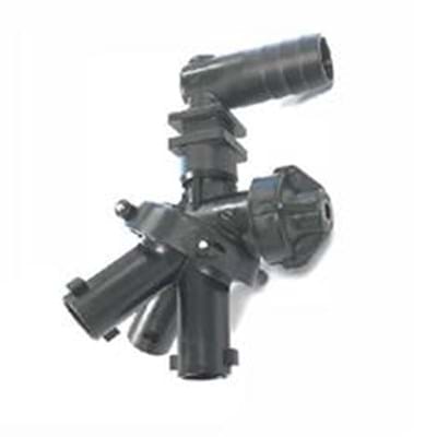 TEEJET TRIPLE NOZZLE BODY W/ 3/4" HOSE BARB ELBOW