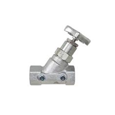 NH3 GLOBE VALVE 1-1/4"FPT 45 DEGREE HAND WHEEL